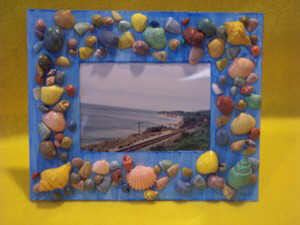 how to make a shell picture frame